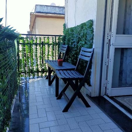 Appartement Casa Buono - Aeroporto Di Capodichino à Naples Extérieur photo